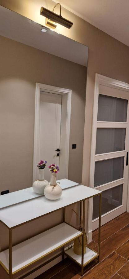 Central Deluxe Apartment Tirana Exterior photo